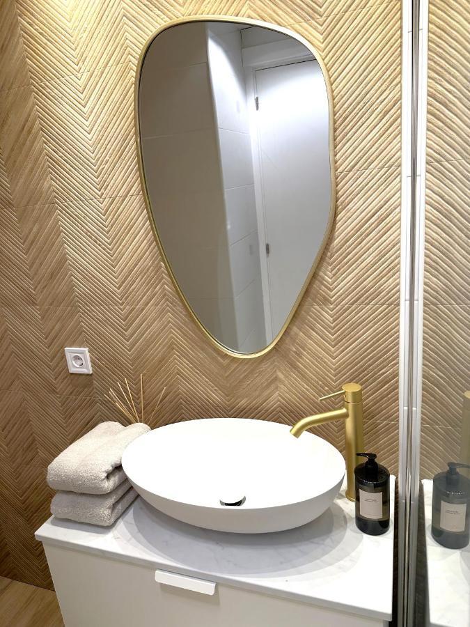 Minerva Estudio Suite White Jasmine, Beach And Pool Benalmádena Exteriör bild
