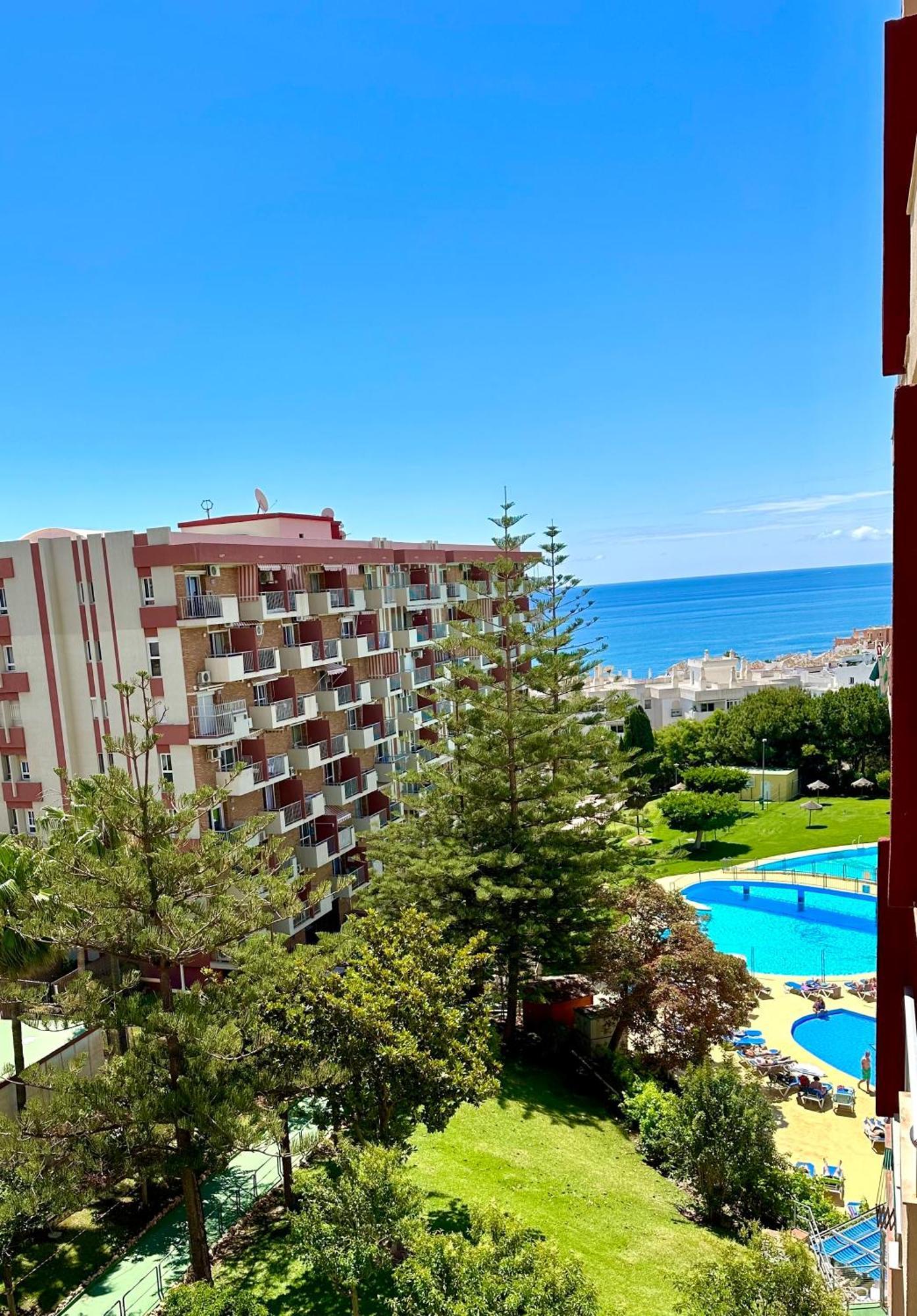 Minerva Estudio Suite White Jasmine, Beach And Pool Benalmádena Exteriör bild